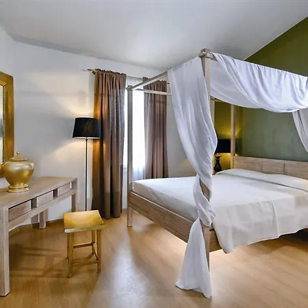 Hotel Paradise Island
